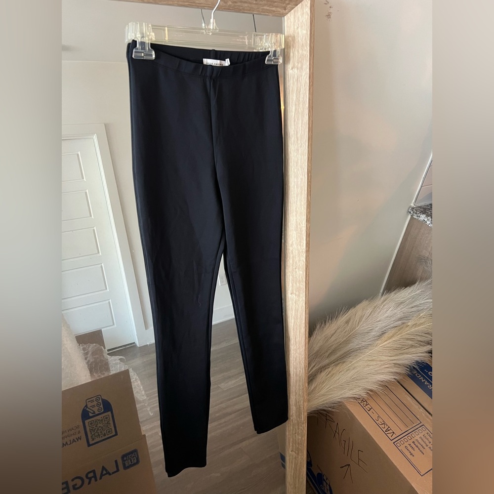 Classic Black High-Waist Leggings - Picture 5 of 5